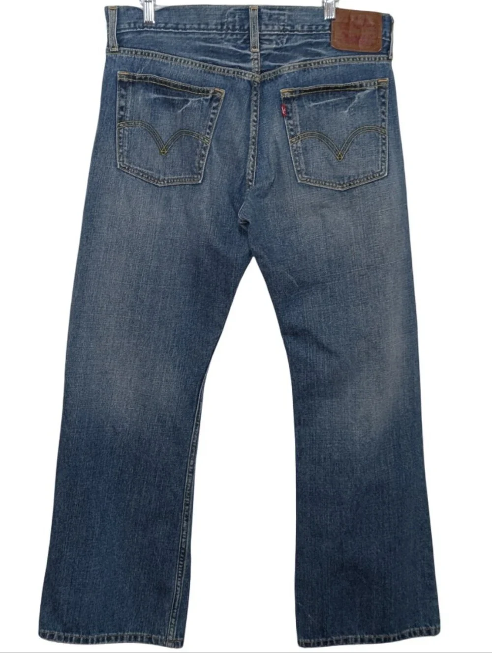 Levi's | Men's Medium Blue Relaxed Jeans | Baggy Outdoor | Streetwear | Denim